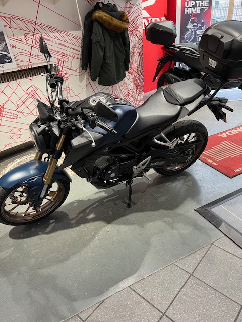 HONDA CB1000R+ Spécial Edition MOTOCHOC  ONET LE CHATEAU 